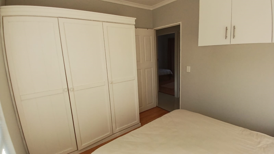 To Let 3 Bedroom Property for Rent in Parsonsvlei Eastern Cape